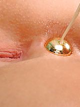 Vulvas Closeup, Hot Babes in True High Definition Pics and Vids